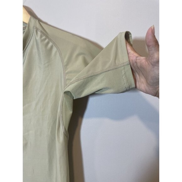 5.11 Tactical Short Sleeve Base Layer Size M Crew Neck Stretchy Light Tan - Picture 6 of 8